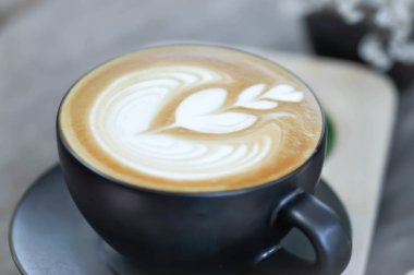 sıcak kahve veya sıcak cappuccino 