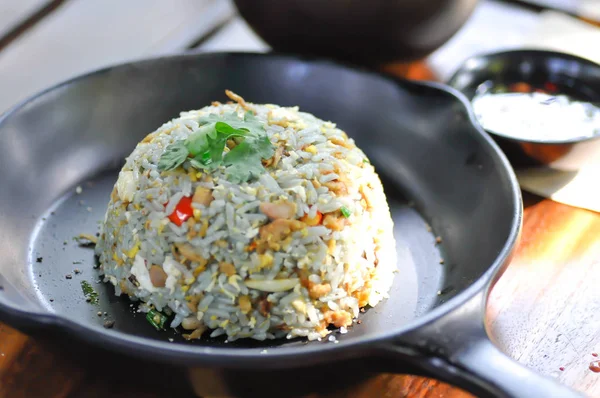 Жареный рис, жареный рис — стоковое фото