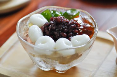 kırmızı fasulye ve dango, Japon tatlı 