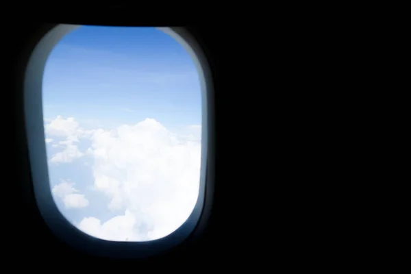 Στο αεροπλάνο, στο παράθυρο του αεροπλάνου — Φωτογραφία Αρχείου