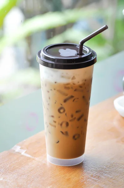 Iced coffee or iced cappuccino — Stock Photo, Image