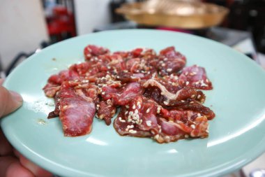 turşu sığır eti, çiğ sığır eti