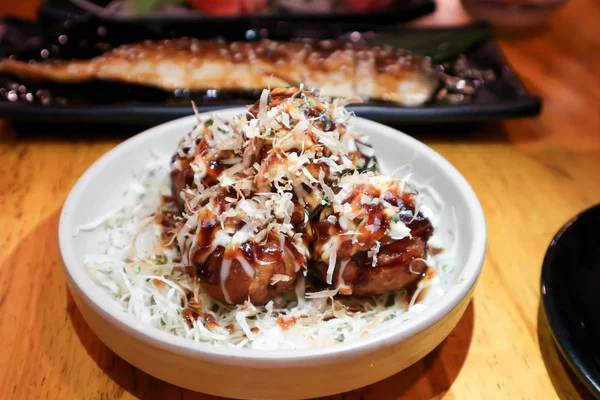 Takoyaki o albóndigas japonesas — Foto de Stock