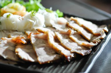 erişte , vietnam erişte veya düz vietnam erişte veya Banh H