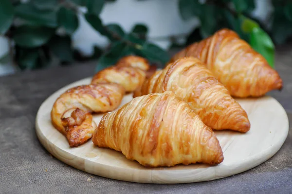 Bacon Csavar Croissant Vagy Francia Croissant — Stock Fotó