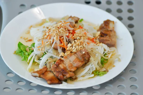 Fideos, fideos vietnamitas o fideos vietnamitas simples — Foto de Stock