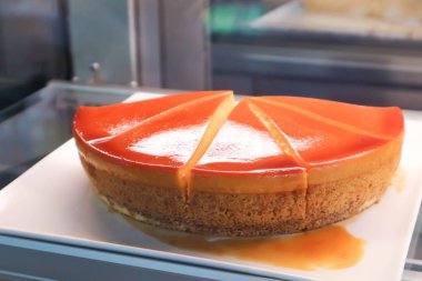 muhallebi kek veya muhallebi kek puding 