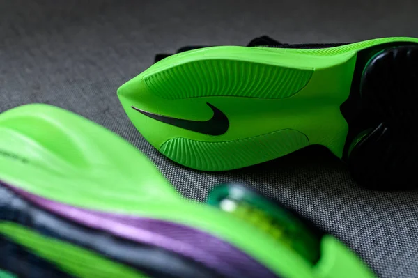 Рим Италия Июня 2020 Кроссовки Nike Alphafly Next Спорный Зелёный — стоковое фото