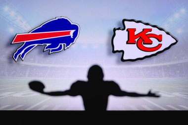 Buffalo Bills, Kansas City Chiefs 'e karşı. NFL oyunu. Amerikan Futbol Ligi maçı. Profesyonel oyuncunun silueti dokunuşu kutluyor. Arkaplanda ekran.