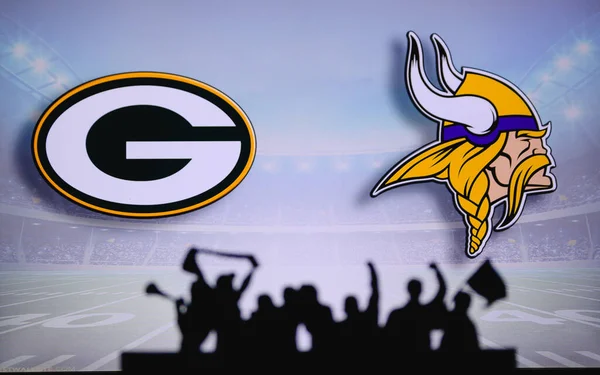 Green Bay Packers Minnesota Vikings Fãs Apoiam Nfl Game Silhueta — Fotografia de Stock