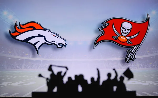 Denver Broncos Tampa Bay Buccaneers Fans Support Nfl Game Silhouette — Stock Photo, Image