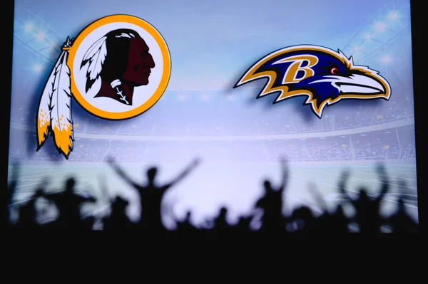 Washington Redskins Kontra Baltimore Ravens Fani Wspierają Nfl Game Sylwetka — Zdjęcie stockowe