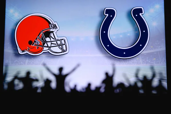 Cleveland Browns Vastaan Indianapolis Colts Fanit Tukevat Nfl Game Siluetti — kuvapankkivalokuva