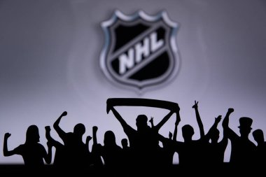 TORONTO, Kanada, 17. Ulusal Hokey Ligi hayranları NHL hokey takımını kutluyor ve destekliyor..