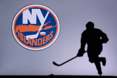 TORONTO, Kanada, 17. New York Adalıları Kavram fotoğrafı. Profesyonel NHL hokey oyuncusunun silueti