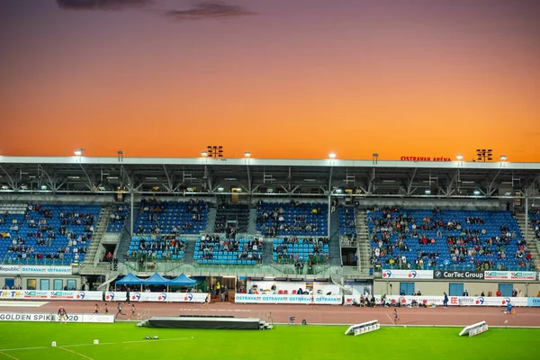 Ostrava Tschechische Republik September 2020 Leichtathletik Stadion Und Sonnenuntergang Profirennen — Stockfoto