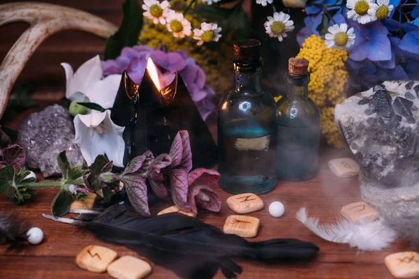 Bouteille Potion Magique Concept Halloween Sorcellerie Avec Potions Herbes Équipements — Photo