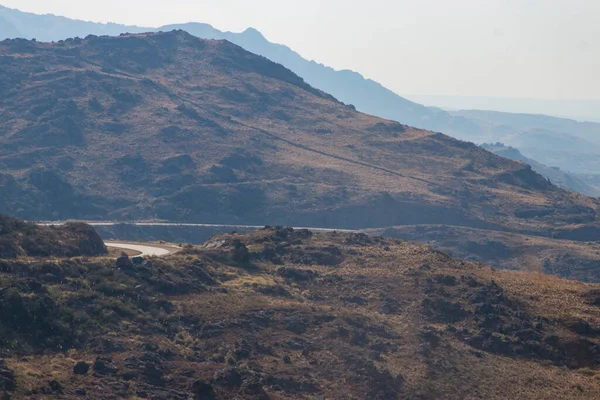 Solitario Camino Montaña Visto Desde Cima —  Fotos de Stock
