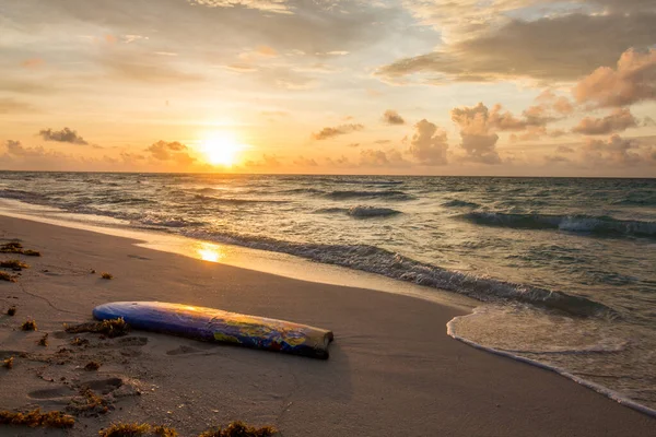 Sol Saliendo Horizonte Mar Caribeño — Foto de Stock