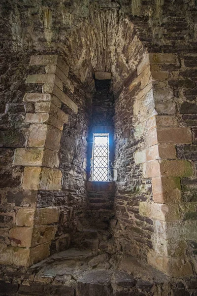 Little Window Rocky Walls Old Castle — Stock Photo, Image