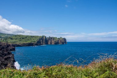 Azores takımadalarında yürüyün. Azores, Sao Miguel adasının keşfi. Portekiz