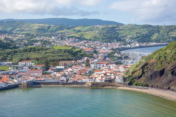 Azores takımadalarında yürüyün. Faial Adası 'nın keşfi, Azores. Portekiz, Horta