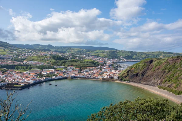 Azores takımadalarında yürüyün. Faial Adası 'nın keşfi, Azores. Portekiz, Horta