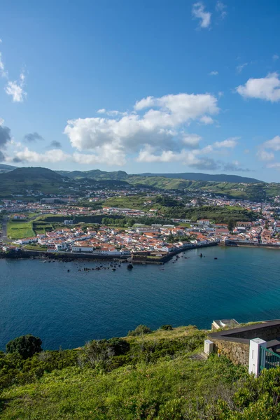 Azores takımadalarında yürüyün. Faial Adası 'nın keşfi, Azores. Portekiz, Horta