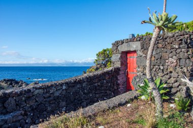 Azores takımadalarında yürüyün. Pico adasının keşfi, Azores. Portekiz. Madalena