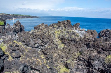 Azores takımadalarında yürüyün. Pico adasının keşfi, Azores. Portekiz. Madalena