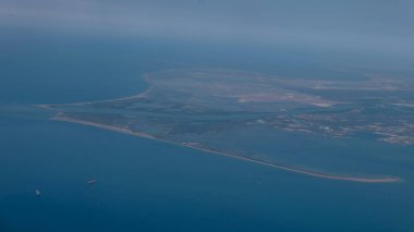 Lizbon üzerinde uçakla. Yazın Portekiz