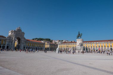 Portekiz 'deki Lizbon şehrinin keşfi. Avrupa 'da romantik bir hafta sonu.