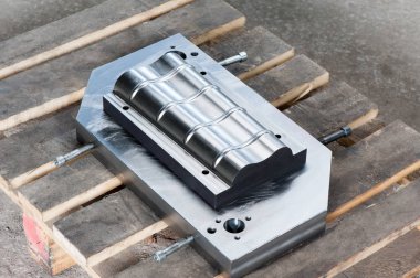 Endüstriyel metal kalıp boş. metal işleme. CNC teknolojisi.