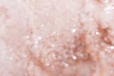 Parlak pembe bokeh arka planı bulanıklaştırmış. Doğal desen. Doğal arka plan. Pembe tuz. Pembe arkaplan.