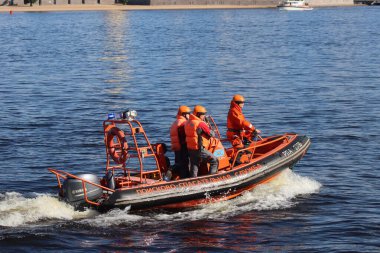 Donanma kurtarma botunun olduğu gün.
