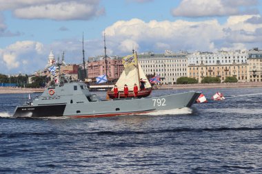 Saint Petersburg 2020 'de savaş gemisi günü