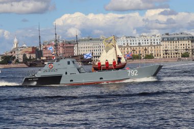 Saint Petersburg 2020 'de savaş gemisi günü