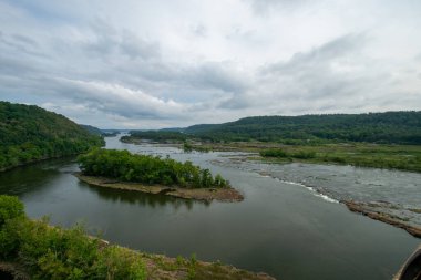 Norman Wood Köprüsü 'nün üstünden Susquehanna Nehri' nin manzarası