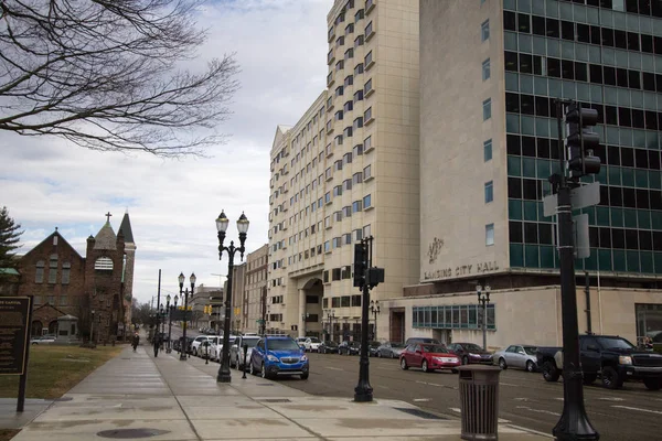 Lansing Michigan Usa March 2019 Traffic Vintage Lampposts Streets Downtown — Stock Photo, Image