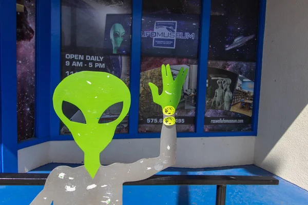 Roswell Nové Mexiko Usa Dubna 2019 Malý Zelený Mimozemšťan Vítá — Stock fotografie