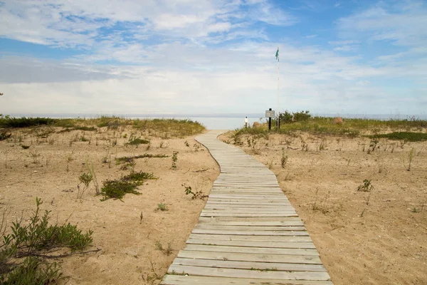 Day Beach Boardwalk Trail Leads Sunny Sandy Summer Beach Great — Stock Photo, Image