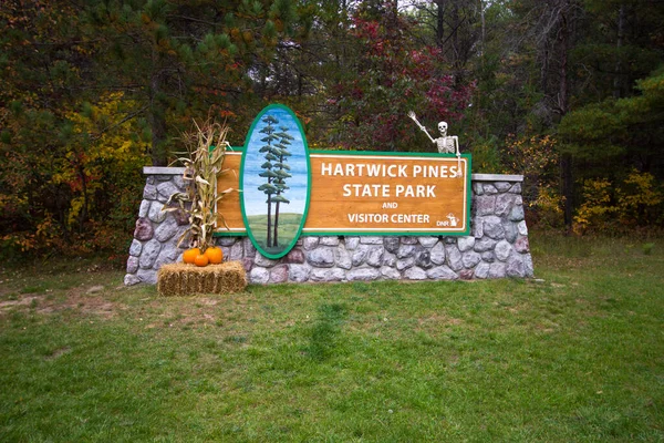 Grayling Michigan Usa September 2020 Entrance Hartwick Pines State Park — Stock Photo, Image