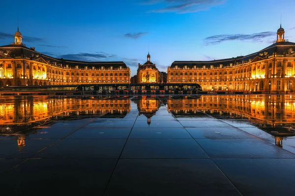 Place Bourse Tramvay Bordeaux Fransa Yansımasıdır Unesco Dünya Mirası — Stok fotoğraf