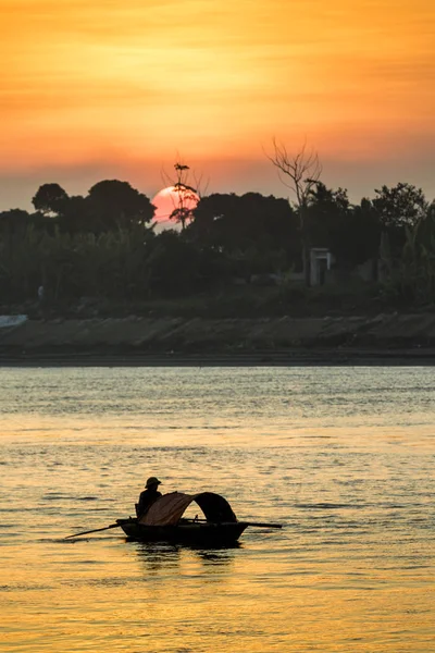 Pôr Sol Sobre Rio — Fotografia de Stock