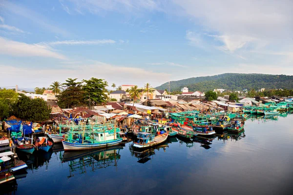 Phu Quc Island Vietnam Jan 2017 Båtar Whalf Efter Fiske — Stockfoto