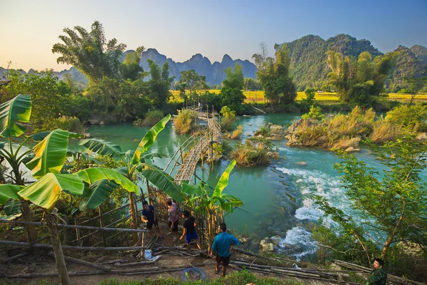 Phong Nam Caobang Vietnam September 2019 Local Farmers Building Bamboo — Stock Photo, Image