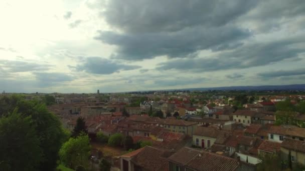 Flyg med utsikt över den medeltida europeiska staden med en gammal fästning och Carcassonne slott 6 — Stockvideo
