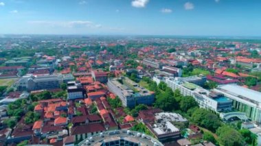 Hint Okyanusu 79 'da Bali şehrine bakan uçuş