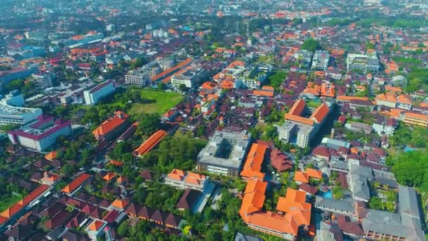 Voo com vista para a cidade de Bali no Oceano Índico 70 — Vídeo de Stock