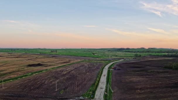 Volo sui campi nella periferia di San Pietroburgo 67 — Video Stock